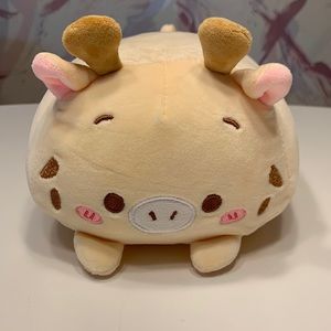 Adorable Piggy Giraffe Plush